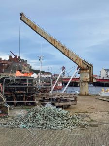 Harbour manual crane
