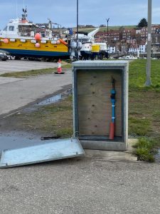 Marina Cabinet broken